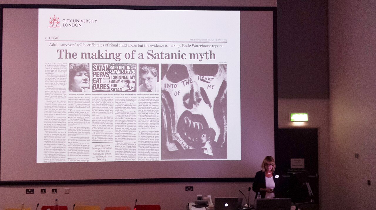 Rosie Waterhouse lecturing on satanic panics, 2015
