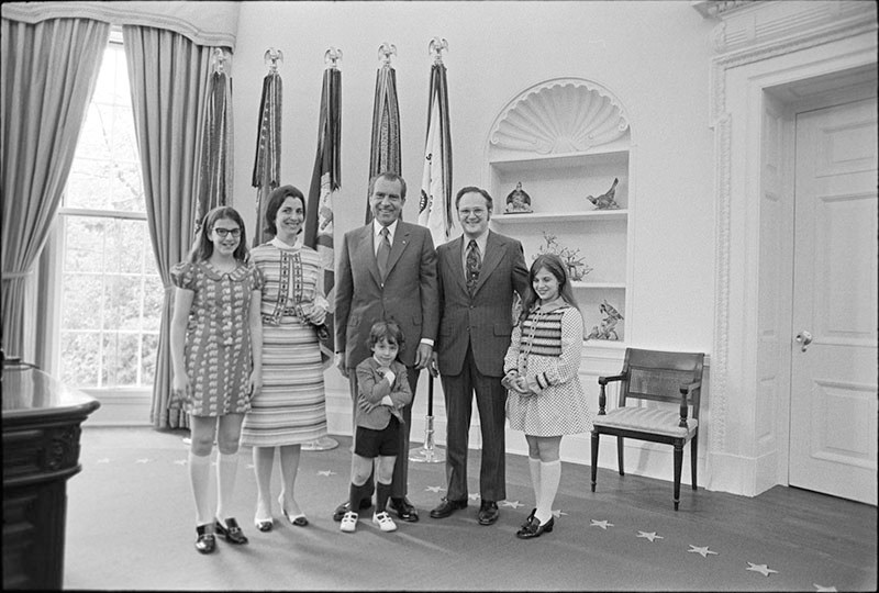 Nixon with Dr. Jerome Jaffe and family, 1972