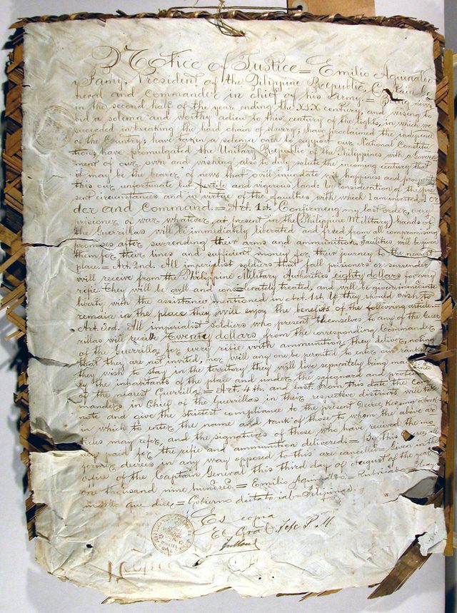 Notice of Justice: Aguinaldo's decree of 3 August 1900 paying 'imperialist soldiers' for surrendered rifles