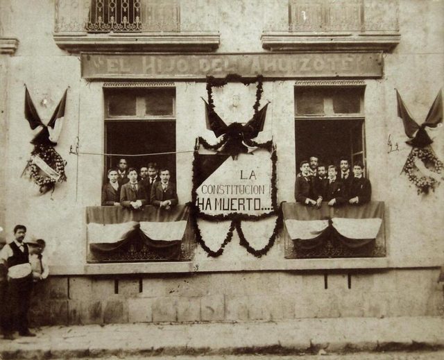 "La Constitución ha muerto" protest at El Hijo del Ahuizote (1903)