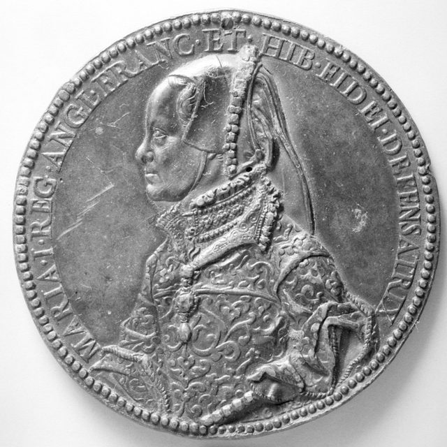 Portrait medal of Mary I, legend MARIA I REG ANGL FRANC ET HIB FIDEI DEFENSATRIX