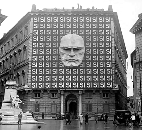 Palazzo Braschi dressed for the 1934 plebiscite: rows of "SI" around the Duce