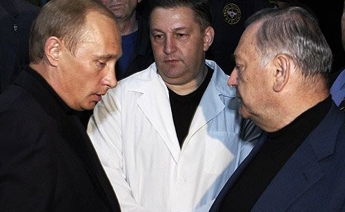 Putin at the district hospital in Beslan, 4 September 2004