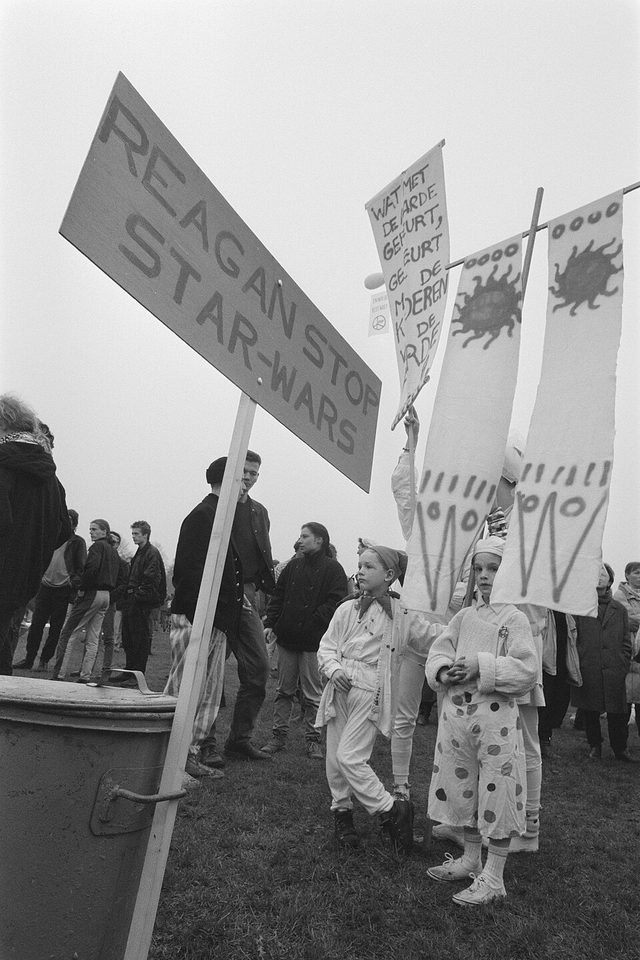 "Reagan stop Star-Wars": placard and children's banners at an anti-missile demonstration, The Hague