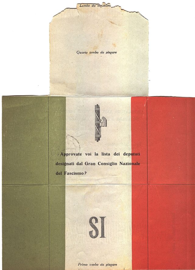 The tricolour 'SI' ballot of the plebiscite of 25 March 1934: 'Approvate voi la lista dei deputati designati dal Gran Consiglio?'