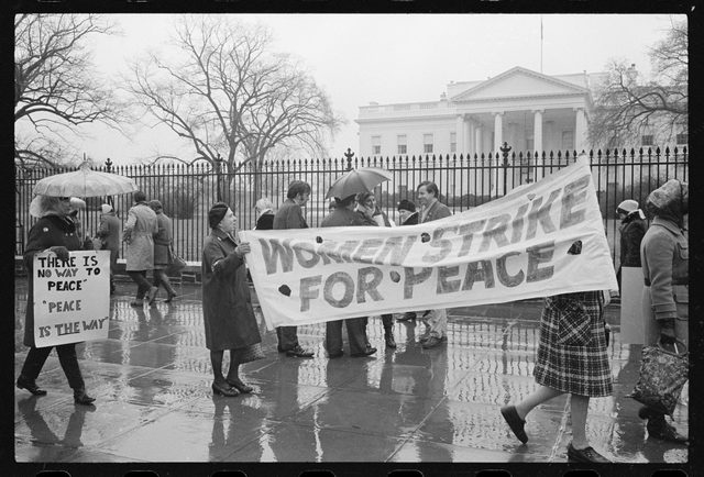 Women Strike for Peace at the White House (18 March 1970)