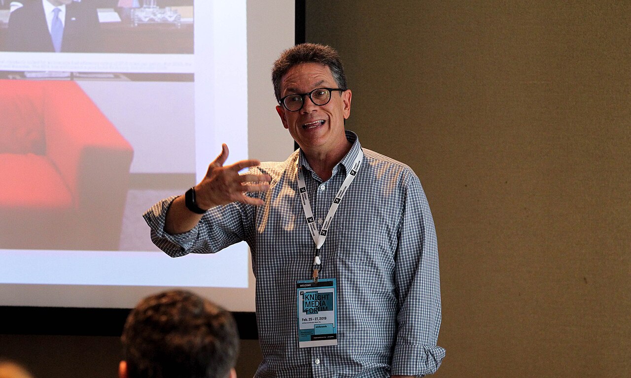 Bill Adair, founder of PolitiFact, speaking at a 2019 conference