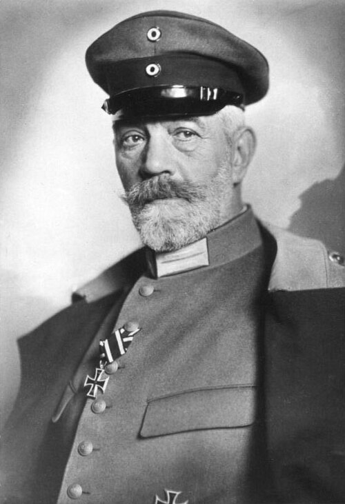 Theobald von Bethmann Hollweg in uniform, about 1914 to 1915