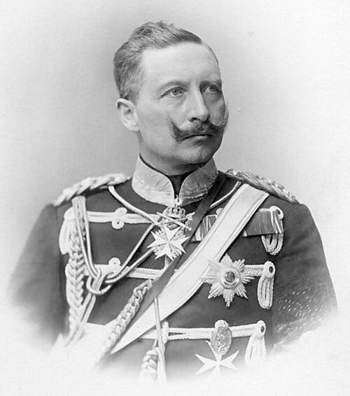 Wilhelm II in uniform in 1905