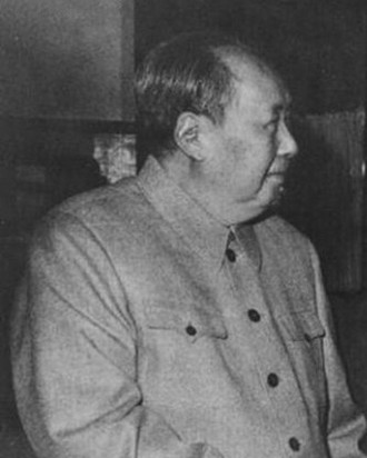 Mao Zedong greeting President Nixon in Beijing, 21 February 1972